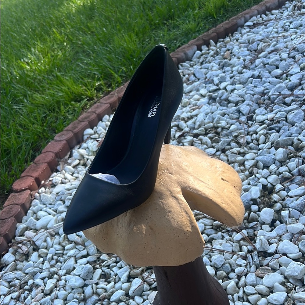 Michael Kors Black Pointed Heels
